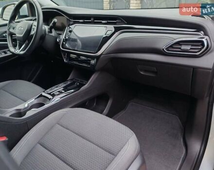 Шевроле Bolt EUV 2023 в Теребовле на Automoto.ua Серый Шевроле Bolt EUV, объемом двигателя 0 л и пробегом 2 тыс. км за 22850 $, фото 37 на Automoto.ua