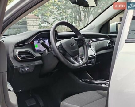 Шевроле Bolt EUV 2023 в Теребовле на Automoto.ua Серый Шевроле Bolt EUV, объемом двигателя 0 л и пробегом 2 тыс. км за 22850 $, фото 38 на Automoto.ua