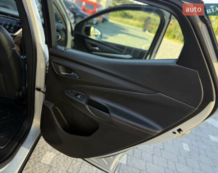 Сірий Шевроле Bolt EUV, об'ємом двигуна 0 л та пробігом 42 тис. км за 19650 $, фото 68 на Automoto.ua