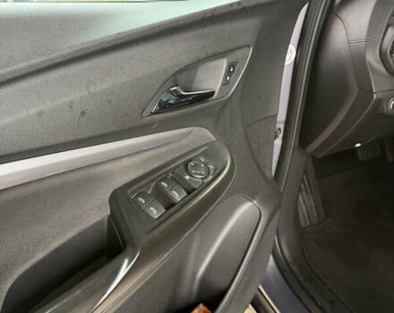 Серый Шевроле Bolt EUV, объемом двигателя 0 л и пробегом 81 тыс. км за 17400 $, фото 11 на Automoto.ua