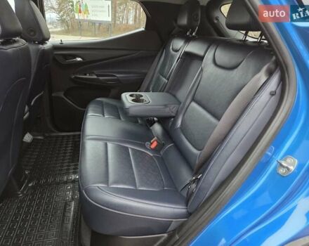 Синий Шевроле Bolt EUV, объемом двигателя 0 л и пробегом 55 тыс. км за 20999 $, фото 35 на Automoto.ua