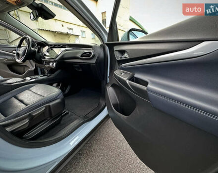 Синий Шевроле Bolt EUV, объемом двигателя 0 л и пробегом 49 тыс. км за 19500 $, фото 18 на Automoto.ua