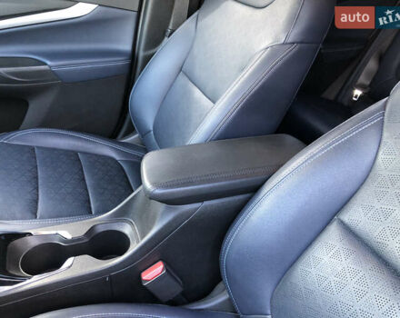 Шевроле Bolt EUV 2022 в Тернополе на Automoto.ua Синий Шевроле Bolt EUV, объемом двигателя 0 л и пробегом 77 тыс. км за 17990 $, фото 39 на Automoto.ua