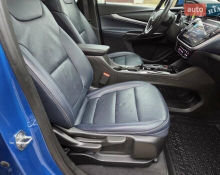 Синий Шевроле Bolt EUV, объемом двигателя 0 л и пробегом 55 тыс. км за 20999 $, фото 55 на Automoto.ua