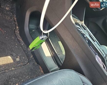 Шевроле Bolt EUV 2022 в Черкассах на Automoto.ua Синий Шевроле Bolt EUV, объемом двигателя 0 л и пробегом 62 тыс. км за 11950 $, фото 12 на Automoto.ua