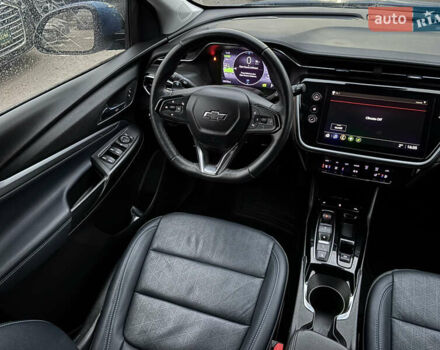 Синий Шевроле Bolt EUV, объемом двигателя 0 л и пробегом 38 тыс. км за 19999 $, фото 27 на Automoto.ua