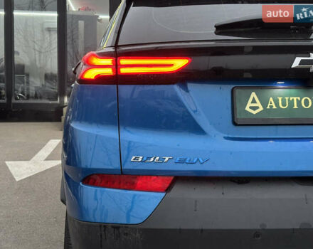 Синий Шевроле Bolt EUV, объемом двигателя 0 л и пробегом 38 тыс. км за 19999 $, фото 7 на Automoto.ua