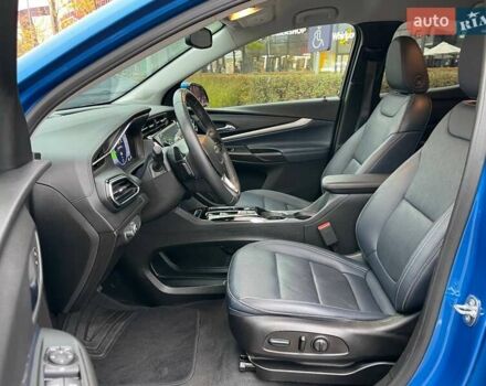 Синий Шевроле Bolt EUV, объемом двигателя 0 л и пробегом 38 тыс. км за 20990 $, фото 7 на Automoto.ua