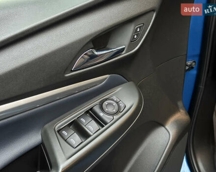 Синий Шевроле Bolt EUV, объемом двигателя 0 л и пробегом 38 тыс. км за 19999 $, фото 14 на Automoto.ua