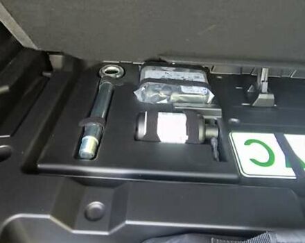 Белый Шевроле Equinox EV, объемом двигателя 0 л и пробегом 11 тыс. км за 31000 $, фото 21 на Automoto.ua