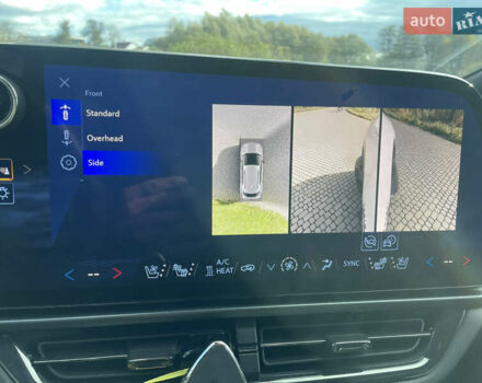 Белый Шевроле Equinox EV, объемом двигателя 0 л и пробегом 11 тыс. км за 30999 $, фото 44 на Automoto.ua