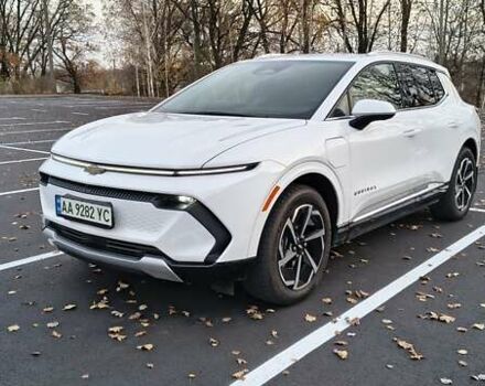 Белый Шевроле Equinox EV, объемом двигателя 0 л и пробегом 11 тыс. км за 31000 $, фото 5 на Automoto.ua