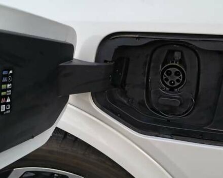 Белый Шевроле Equinox EV, объемом двигателя 0 л и пробегом 11 тыс. км за 31000 $, фото 17 на Automoto.ua