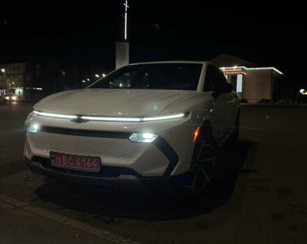 Белый Шевроле Equinox EV, объемом двигателя 0 л и пробегом 7 тыс. км за 29000 $, фото 10 на Automoto.ua