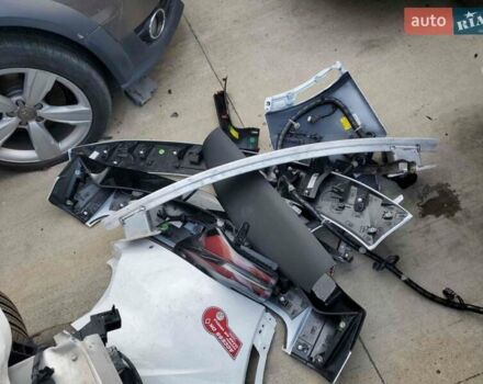 Белый Шевроле Equinox EV, объемом двигателя 0 л и пробегом 8 тыс. км за 21000 $, фото 9 на Automoto.ua