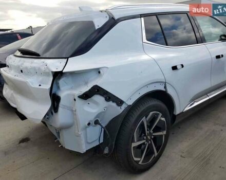 Белый Шевроле Equinox EV, объемом двигателя 0 л и пробегом 8 тыс. км за 21000 $, фото 4 на Automoto.ua