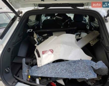 Белый Шевроле Equinox EV, объемом двигателя 0 л и пробегом 8 тыс. км за 21000 $, фото 10 на Automoto.ua