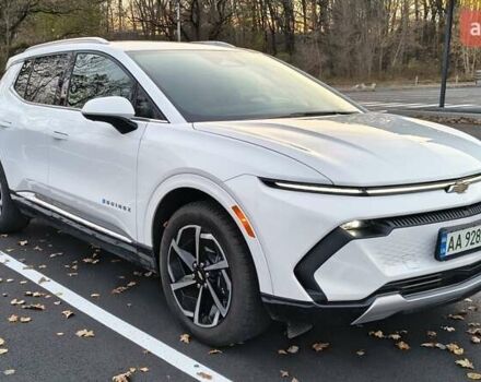 Белый Шевроле Equinox EV, объемом двигателя 0 л и пробегом 11 тыс. км за 31000 $, фото 2 на Automoto.ua