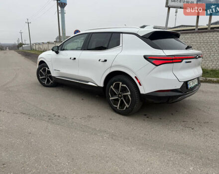 Белый Шевроле Equinox EV, объемом двигателя 0 л и пробегом 10 тыс. км за 28000 $, фото 5 на Automoto.ua