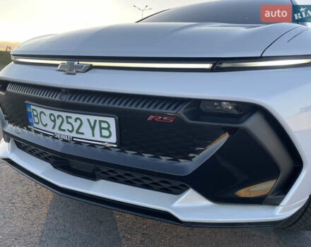 Белый Шевроле Equinox EV, объемом двигателя 0 л и пробегом 11 тыс. км за 30999 $, фото 5 на Automoto.ua