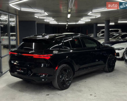 Черный Шевроле Equinox EV, объемом двигателя 0 л и пробегом 9 тыс. км за 35000 $, фото 6 на Automoto.ua