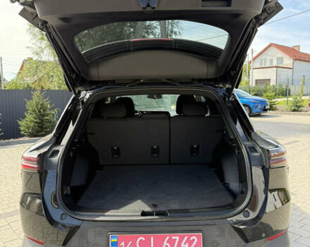 Черный Шевроле Equinox EV, объемом двигателя 0 л и пробегом 10 тыс. км за 29499 $, фото 16 на Automoto.ua