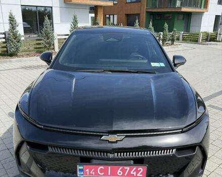 Черный Шевроле Equinox EV, объемом двигателя 0 л и пробегом 10 тыс. км за 29499 $, фото 4 на Automoto.ua