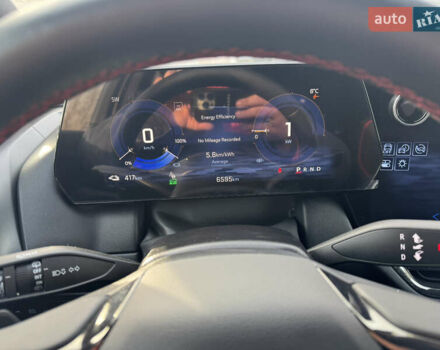 Черный Шевроле Equinox EV, объемом двигателя 0 л и пробегом 6 тыс. км за 30000 $, фото 7 на Automoto.ua