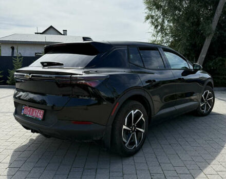 Черный Шевроле Equinox EV, объемом двигателя 0 л и пробегом 10 тыс. км за 29499 $, фото 3 на Automoto.ua