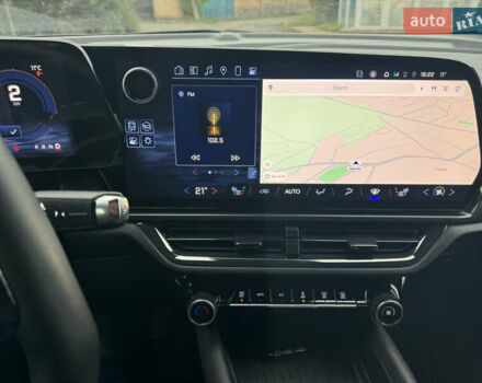 Чорний Шевроле Equinox EV, об'ємом двигуна 0 л та пробігом 6 тис. км за 27500 $, фото 12 на Automoto.ua