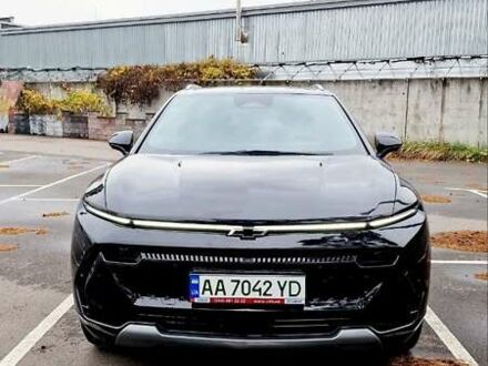 Черный Шевроле Equinox EV, объемом двигателя 0 л и пробегом 2 тыс. км за 31900 $, фото 1 на Automoto.ua