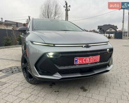 Серый Шевроле Equinox EV, объемом двигателя 0 л и пробегом 9 тыс. км за 28999 $, фото 1 на Automoto.ua