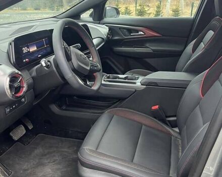 Серый Шевроле Equinox EV, объемом двигателя 0 л и пробегом 9 тыс. км за 28999 $, фото 11 на Automoto.ua