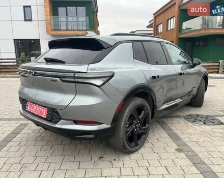 Серый Шевроле Equinox EV, объемом двигателя 0 л и пробегом 9 тыс. км за 28999 $, фото 5 на Automoto.ua