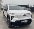 Білий Шевроле Silverado EV, об'ємом двигуна 0 л та пробігом 9 тис. км за 110000 $, фото 5 на Automoto.ua