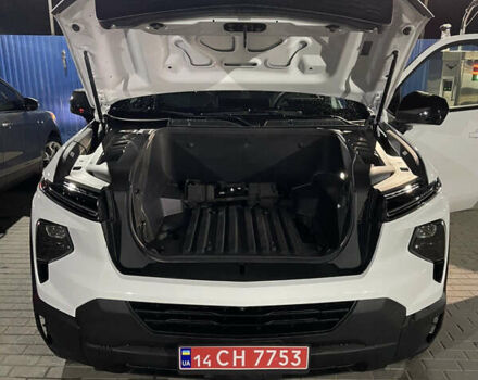 Білий Шевроле Silverado EV, об'ємом двигуна 0 л та пробігом 9 тис. км за 65000 $, фото 5 на Automoto.ua