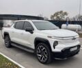 Білий Шевроле Silverado EV, об'ємом двигуна 0 л та пробігом 9 тис. км за 110000 $, фото 4 на Automoto.ua