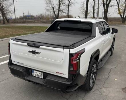 Білий Шевроле Silverado EV, об'ємом двигуна 0 л та пробігом 9 тис. км за 110000 $, фото 13 на Automoto.ua