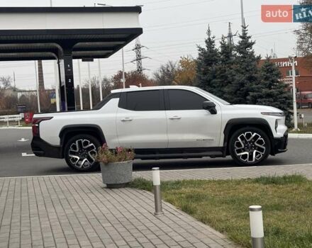 Білий Шевроле Silverado EV, об'ємом двигуна 0 л та пробігом 9 тис. км за 110000 $, фото 6 на Automoto.ua