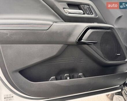 Білий Шевроле Silverado EV, об'ємом двигуна 0 л та пробігом 9 тис. км за 110000 $, фото 18 на Automoto.ua