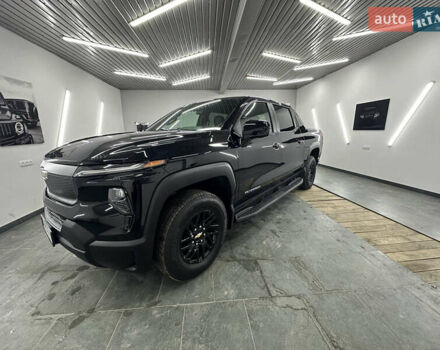 Чорний Шевроле Silverado EV, об'ємом двигуна 0 л та пробігом 8 тис. км за 67000 $, фото 4 на Automoto.ua