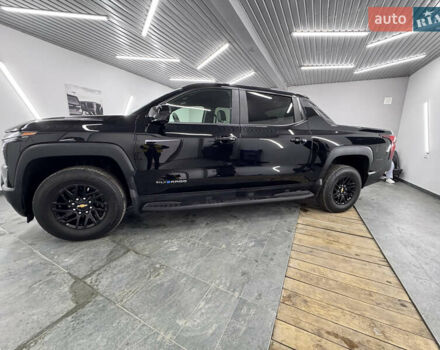 Чорний Шевроле Silverado EV, об'ємом двигуна 0 л та пробігом 8 тис. км за 67000 $, фото 8 на Automoto.ua