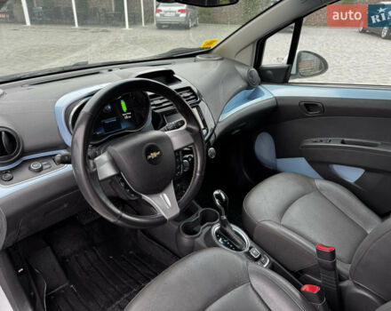 Белый Шевроле Spark EV, объемом двигателя 0 л и пробегом 70 тыс. км за 7700 $, фото 23 на Automoto.ua
