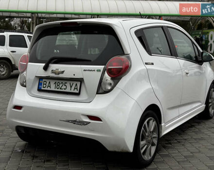 Белый Шевроле Spark EV, объемом двигателя 0 л и пробегом 70 тыс. км за 7500 $, фото 4 на Automoto.ua