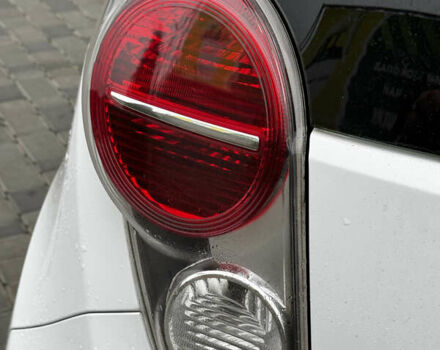 Белый Шевроле Spark EV, объемом двигателя 0 л и пробегом 70 тыс. км за 7500 $, фото 15 на Automoto.ua