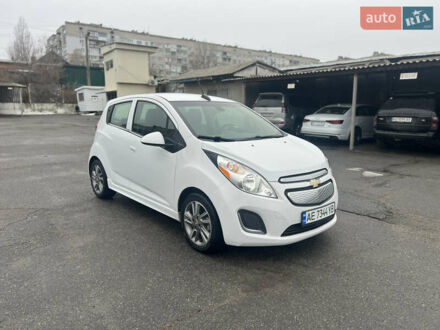 Белый Шевроле Spark EV, объемом двигателя 0 л и пробегом 83 тыс. км за 8500 $, фото 1 на Automoto.ua