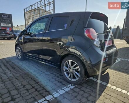 Черный Шевроле Spark EV, объемом двигателя 0 л и пробегом 95 тыс. км за 7300 $, фото 9 на Automoto.ua