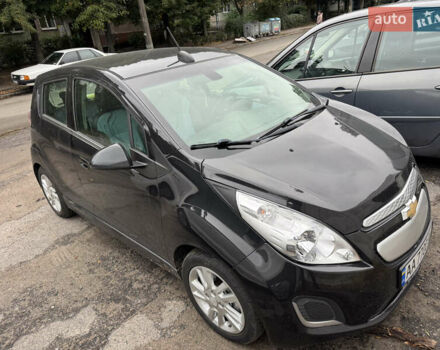 Черный Шевроле Spark EV, объемом двигателя 0 л и пробегом 106 тыс. км за 6400 $, фото 1 на Automoto.ua