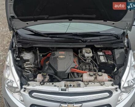 Серый Шевроле Spark EV, объемом двигателя 0 л и пробегом 77 тыс. км за 7300 $, фото 9 на Automoto.ua
