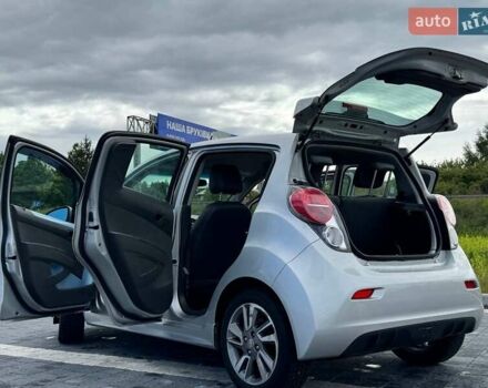 Сірий Шевроле Spark EV, об'ємом двигуна 0 л та пробігом 88 тис. км за 6300 $, фото 10 на Automoto.ua